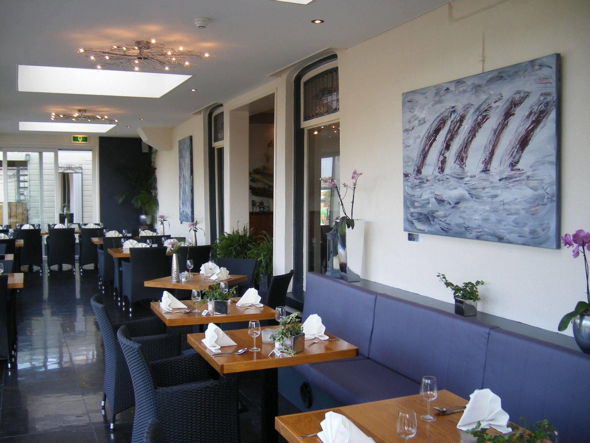 Hotel Restaurant Goerres Akkrum ภายนอก รูปภาพ